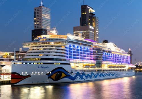 Cruisport Rotterdam night pic